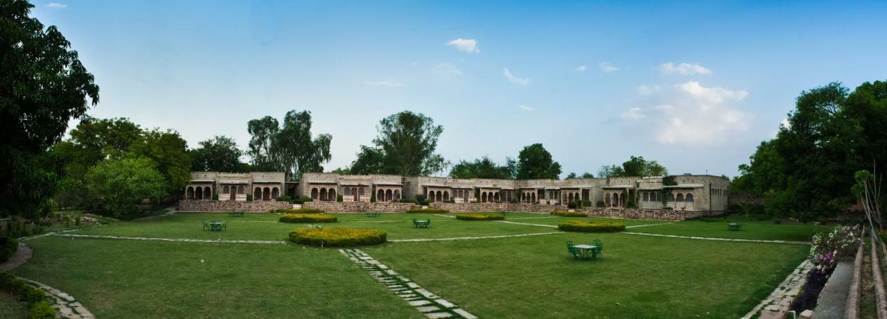 Hotel Neemrana'S - Deo Bagh Gwalior Exterior foto